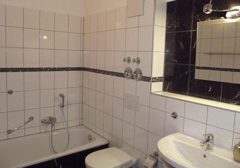Gaestehaus Hubertus Bad Aibling Exteriör bild