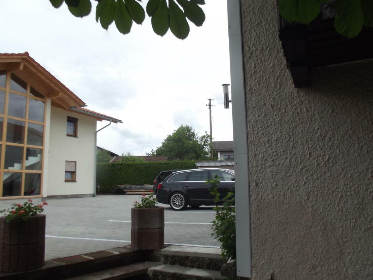 Gaestehaus Hubertus Bad Aibling Exteriör bild