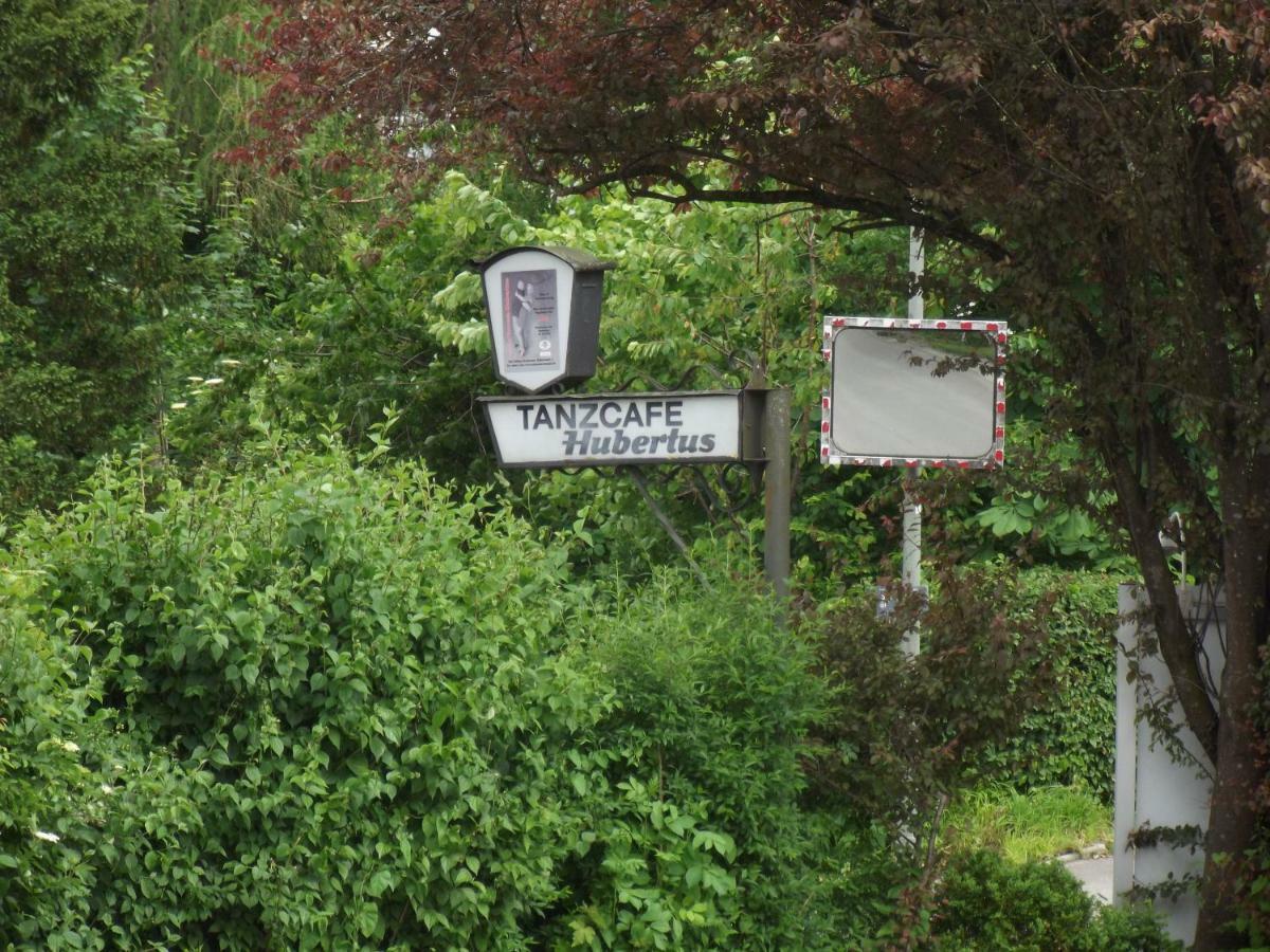 Gaestehaus Hubertus Bad Aibling Exteriör bild